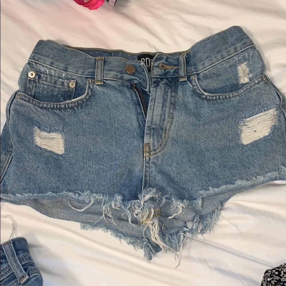 URBAN OUTFITTERS bdg jean shorts